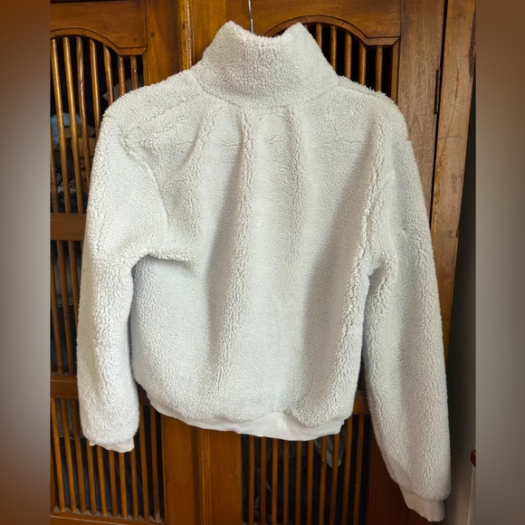 Size 6 Topshop quarter zip fleece - Picture 3 of 4